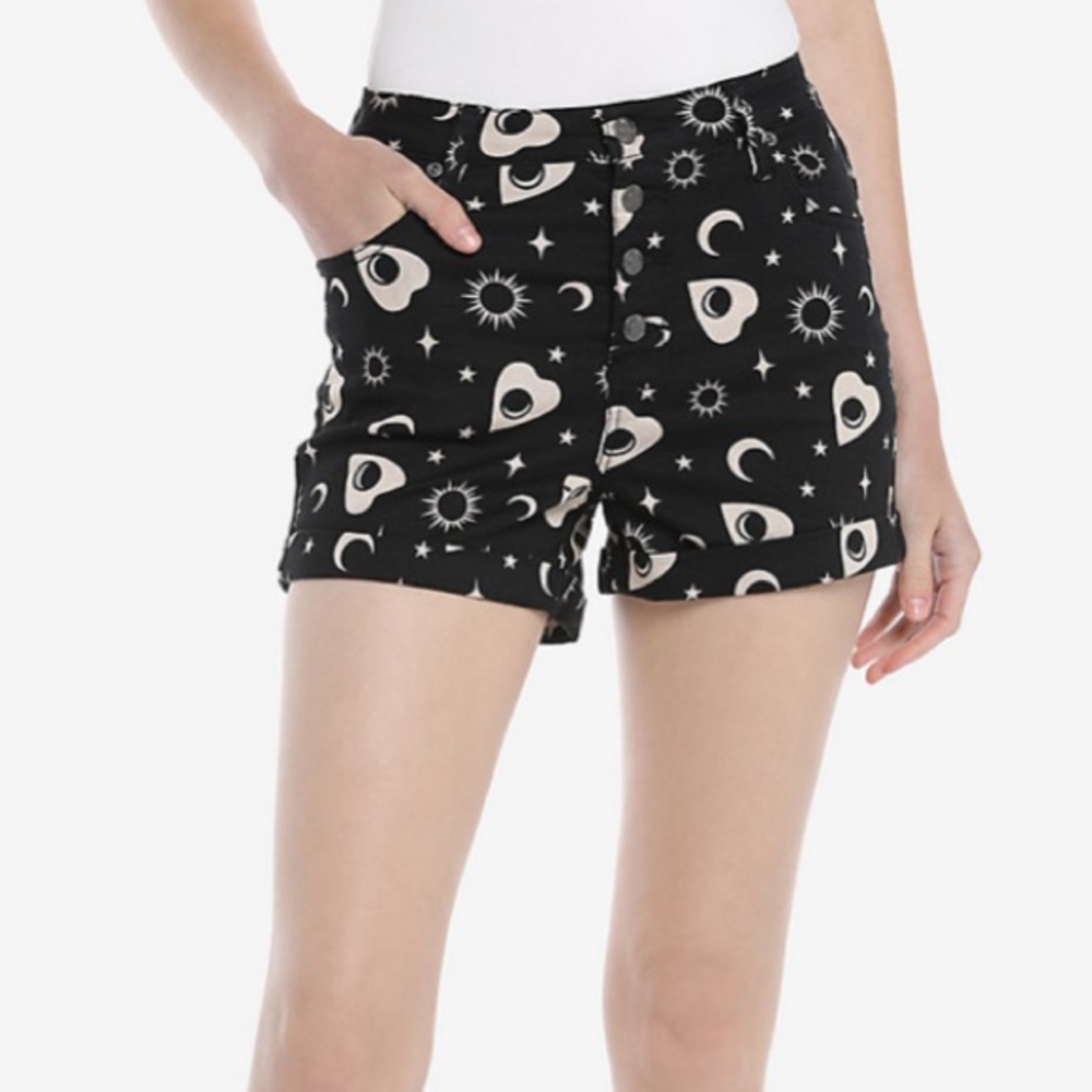 Denim Planchette Ultra Hi-Rise Button-Front Shorts Hot Topic Witchy‎ Spooky